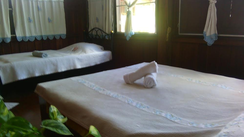 The Likeview Guesthouse Мае Хонг Сон Стая снимка